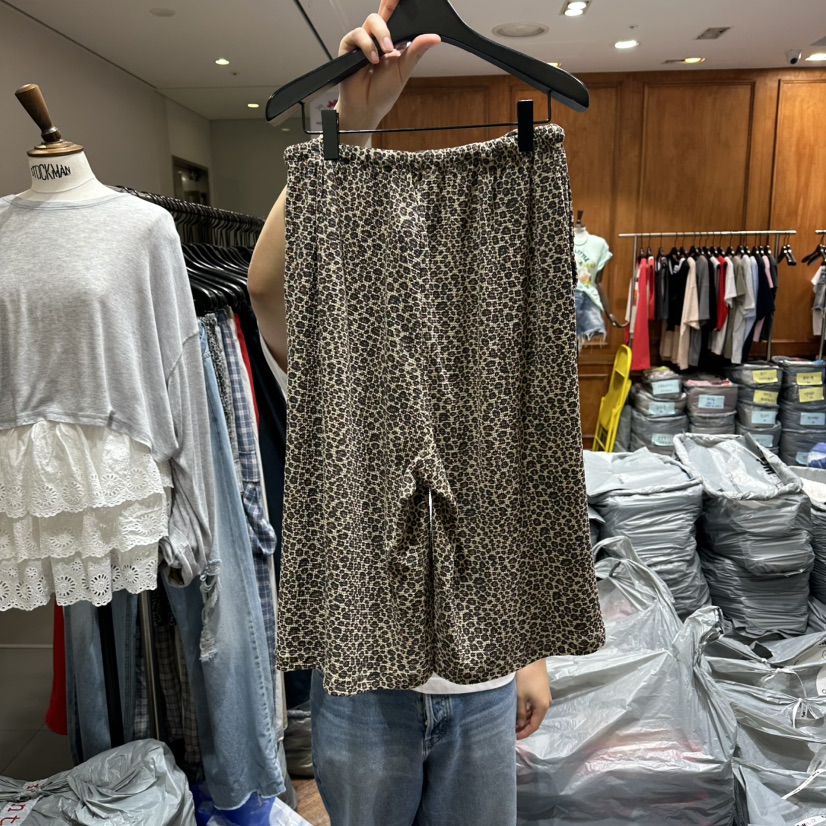 GARMENT-P韓國直郵實拍女士新品推薦人氣短褲華夫格豹紋GARMENT短褲