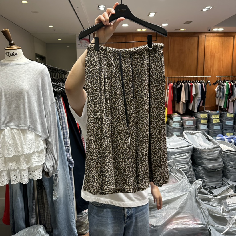 GARMENT-P韓國直郵實拍女士新品推薦人氣短褲華夫格豹紋GARMENT短褲圖色1