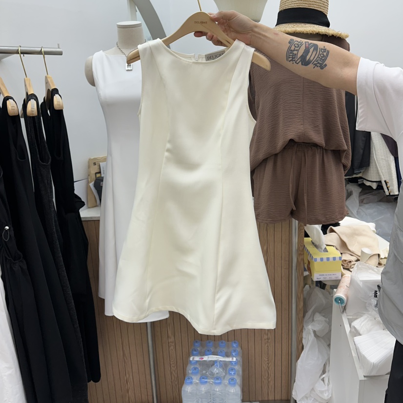 DELIGHT-Q韓國直郵實拍女士新品推薦26春夏人氣26夏季連衣裙DELIGHT-Q連衣裙圖色1