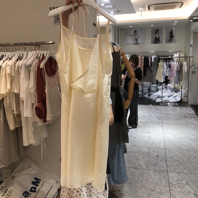 VENIR-a韓國直郵女士新款人氣時尚26春夏職業推薦連衣裙VENIR-a連衣裙圖色2