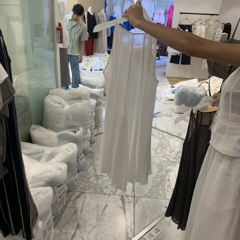 ALMOND韓國直郵女裝新品推薦職業時尚休閑熱賣26夏季吊帶背心ALMOND吊帶/背心