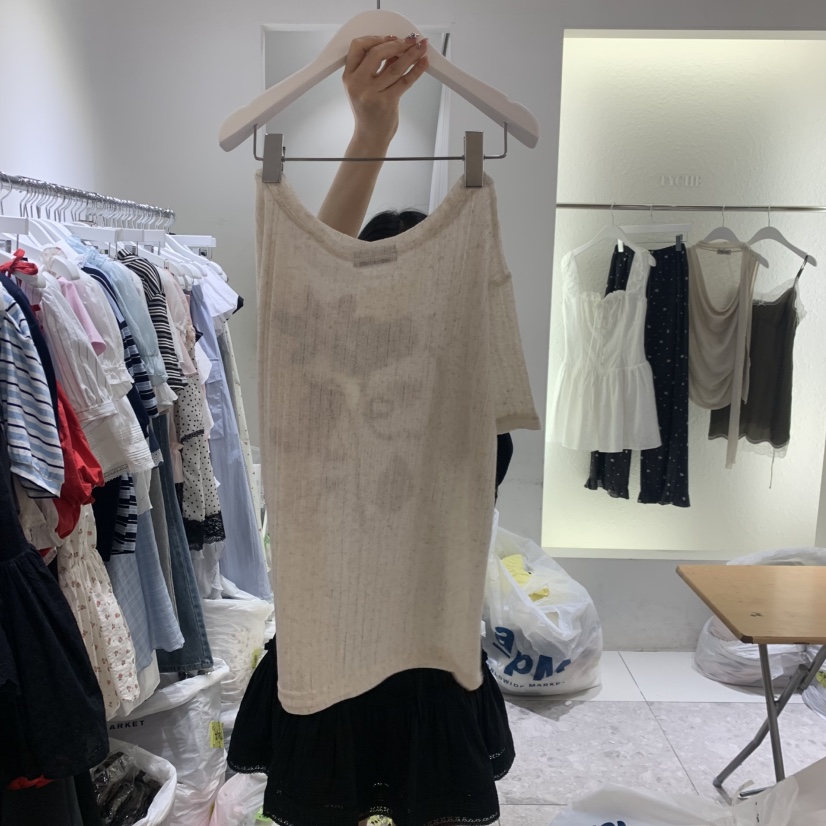 TYCHE韓國直郵實拍女裝新品推薦時尚熱賣人氣T恤不含腰帶TYCHET恤