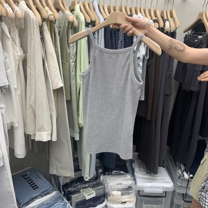 MURR韓國直郵女裝新品26春夏推薦人氣職業休閑26夏季吊帶背心MURR吊帶/背心
