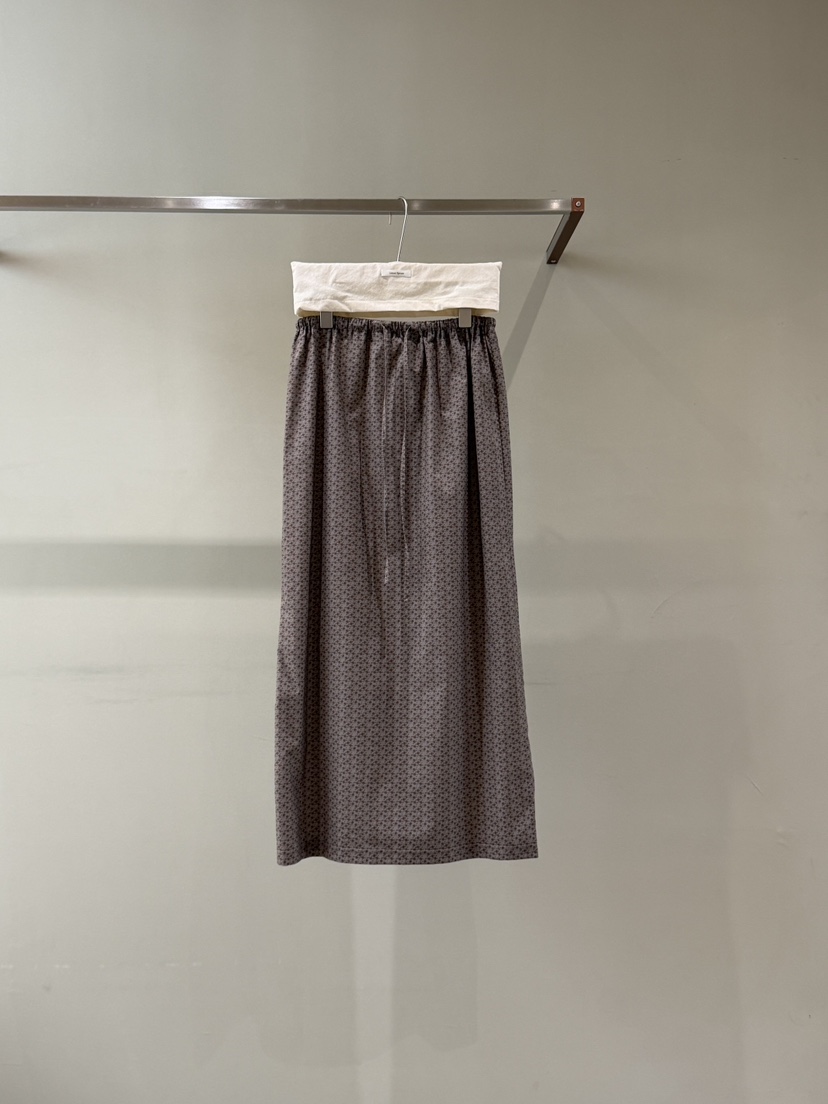 LIMED SPRUCE東大門實拍韓國女士新款時尚人氣熱賣長裙SLimed Spruce長裙圖色1