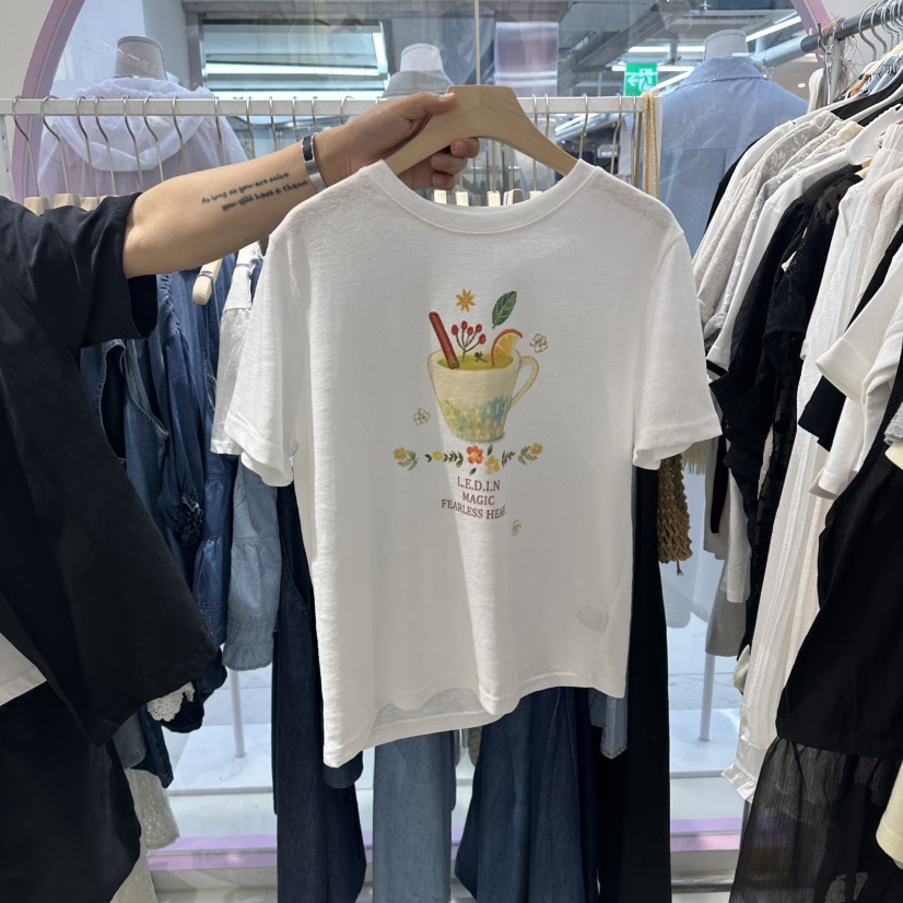 JH.STUDIO-Q韓國東大門直郵女裝新品職業人氣時尚26春夏T恤JH.STUDIO-QT恤圖色2