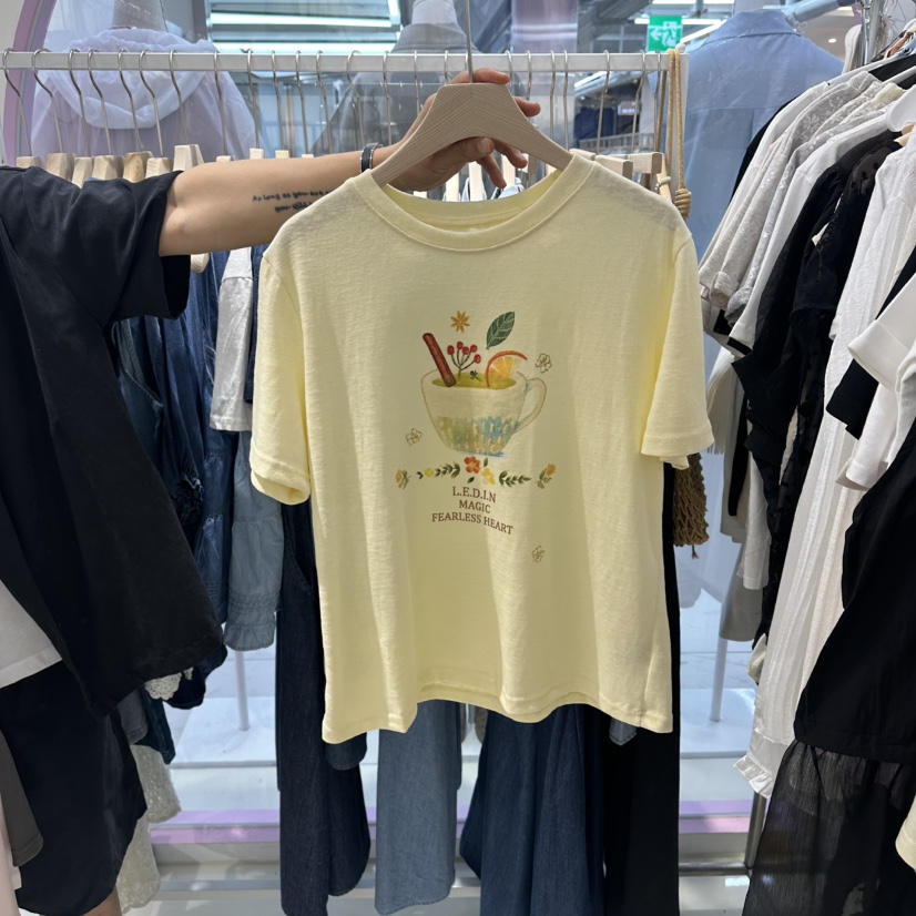 JH.STUDIO-Q韓國東大門直郵女裝新品職業人氣時尚26春夏T恤JH.STUDIO-QT恤圖色4