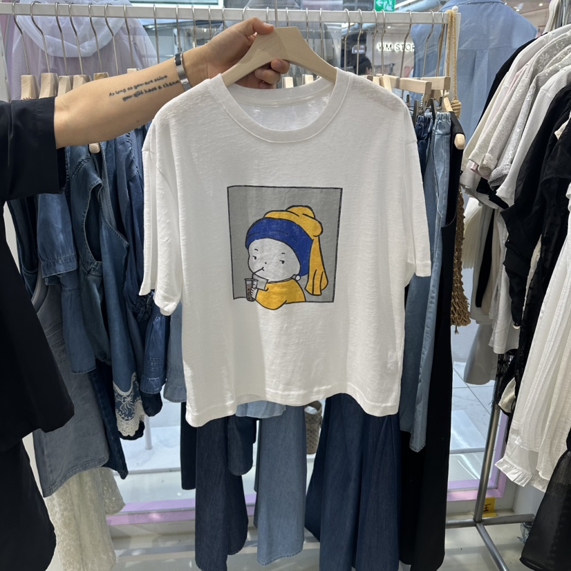 JH.STUDIO-Q韓國代購女士新款26夏季職業時尚人氣熱賣T恤JH.STUDIO-QT恤圖色1