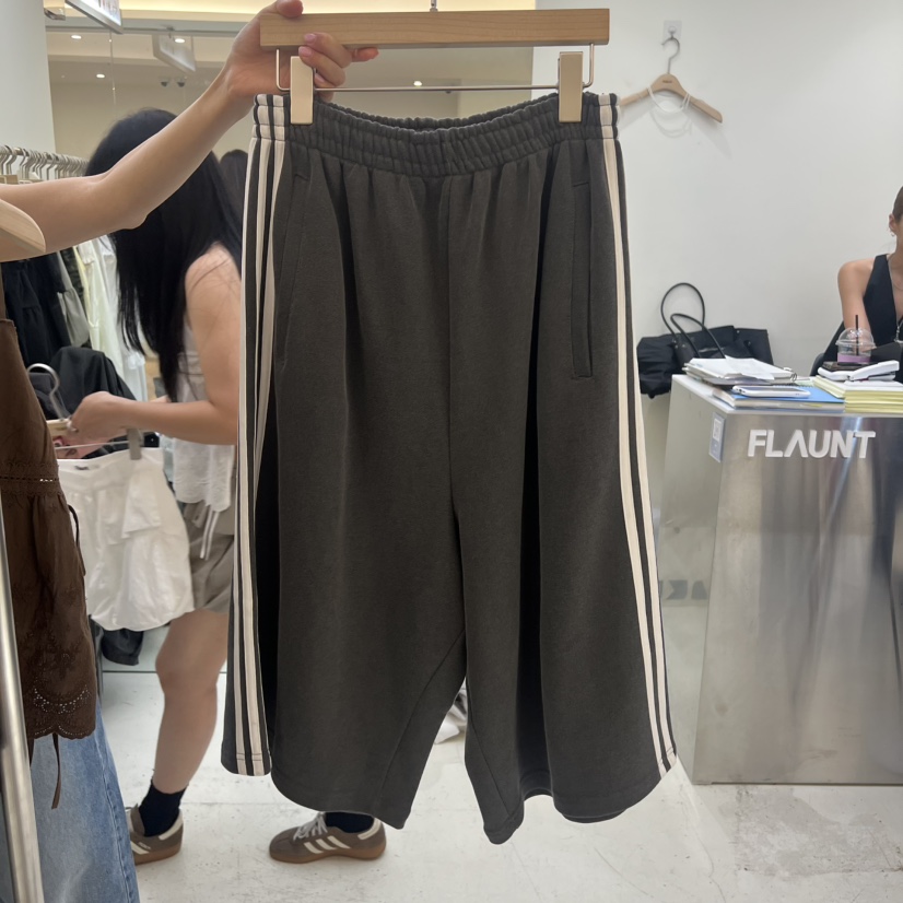 FLAUNT韓國直郵女裝新款休閑26春夏人氣熱賣時尚短褲條紋FLAUNT短褲圖色2