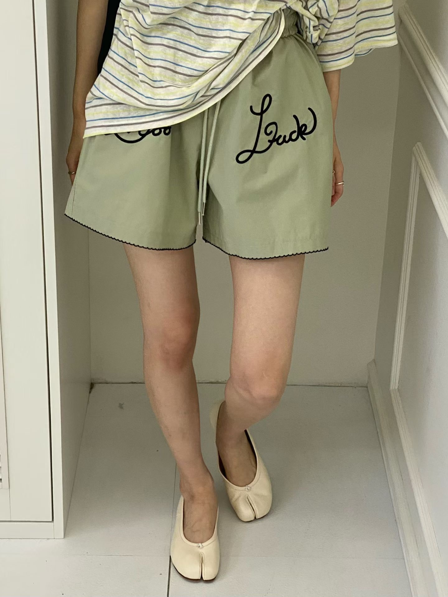 ONTHEMOOD韓國代購女士新款人氣職業推薦26夏季熱賣休閑短褲RIPPLE短褲圖色3