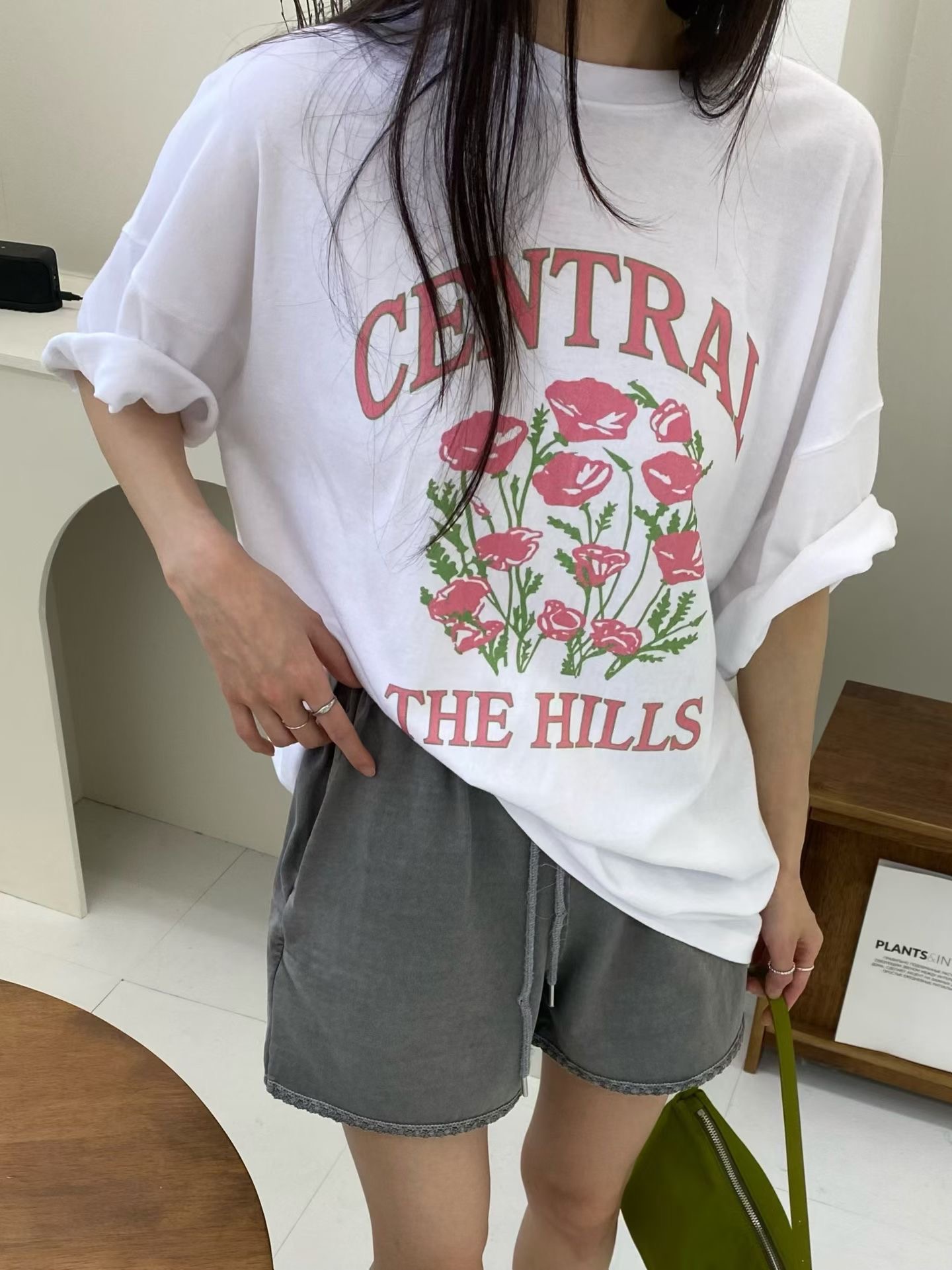 ONTHEMOOD東大門實拍韓國女士新款休閑26春夏人氣職業T恤RIPPLET恤