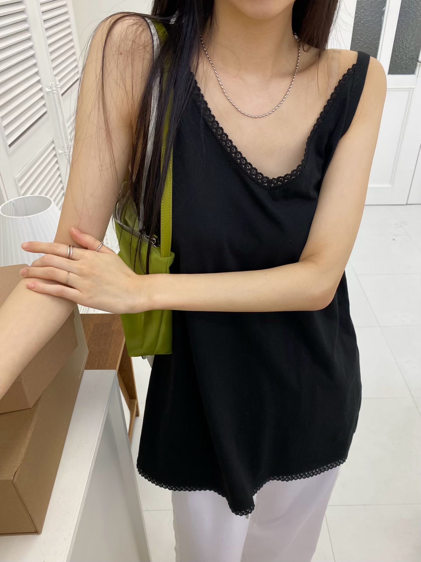 ONTHEMOOD韓國直郵女裝新款人氣時尚休閑26春夏職業吊帶背心RIPPLE吊帶/背心圖色2