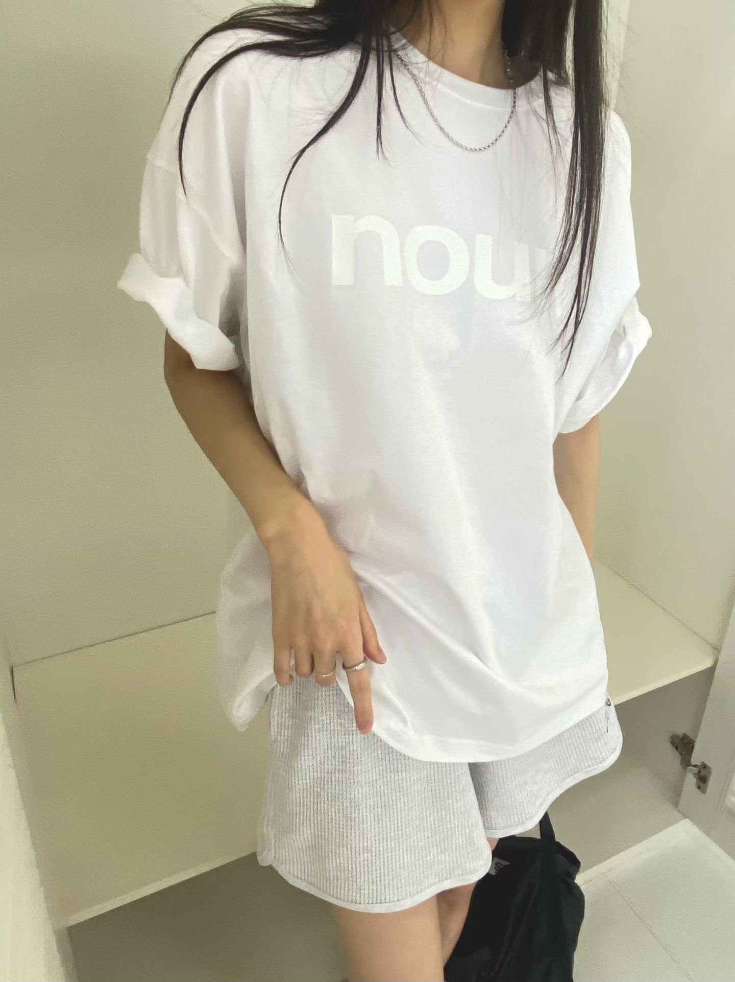 ONTHEMOOD韓國東大門直郵女裝新品推薦人氣時尚26春夏T恤RIPPLET恤