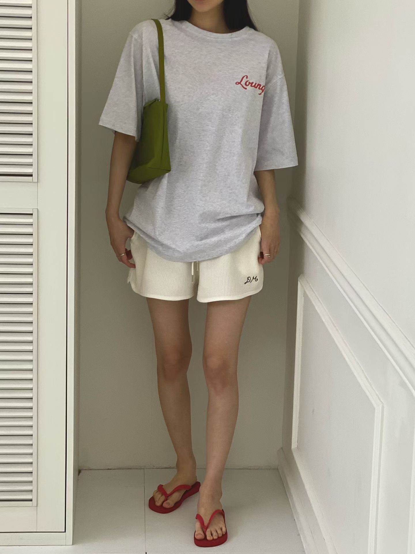 ONTHEMOOD韓國東大門代購女裝新款職業休閑時尚人氣26春夏T恤RIPPLET恤圖色1
