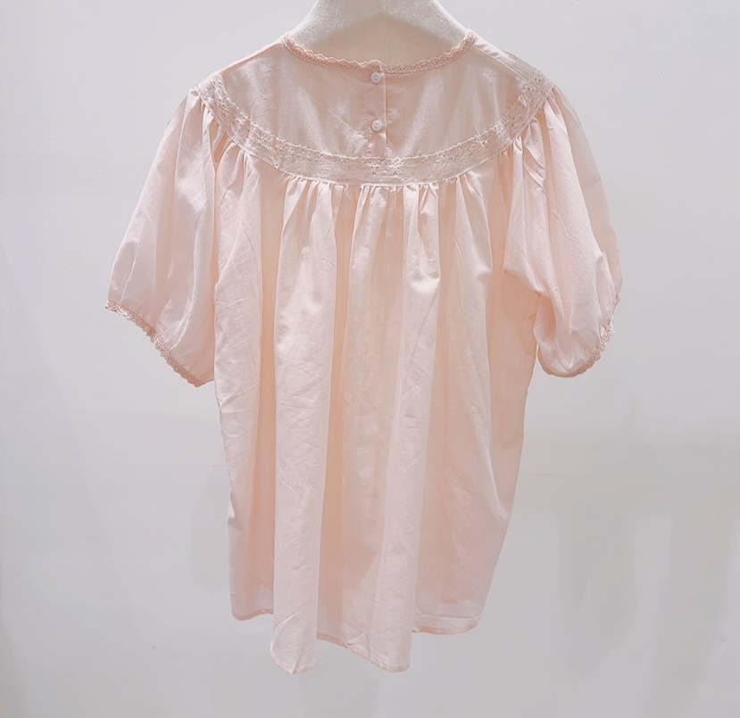 AWESOME-P韓國代購女裝新款26夏季26春夏襯衫蕾絲衫棉質AWESOME-P襯衫/蕾絲衫