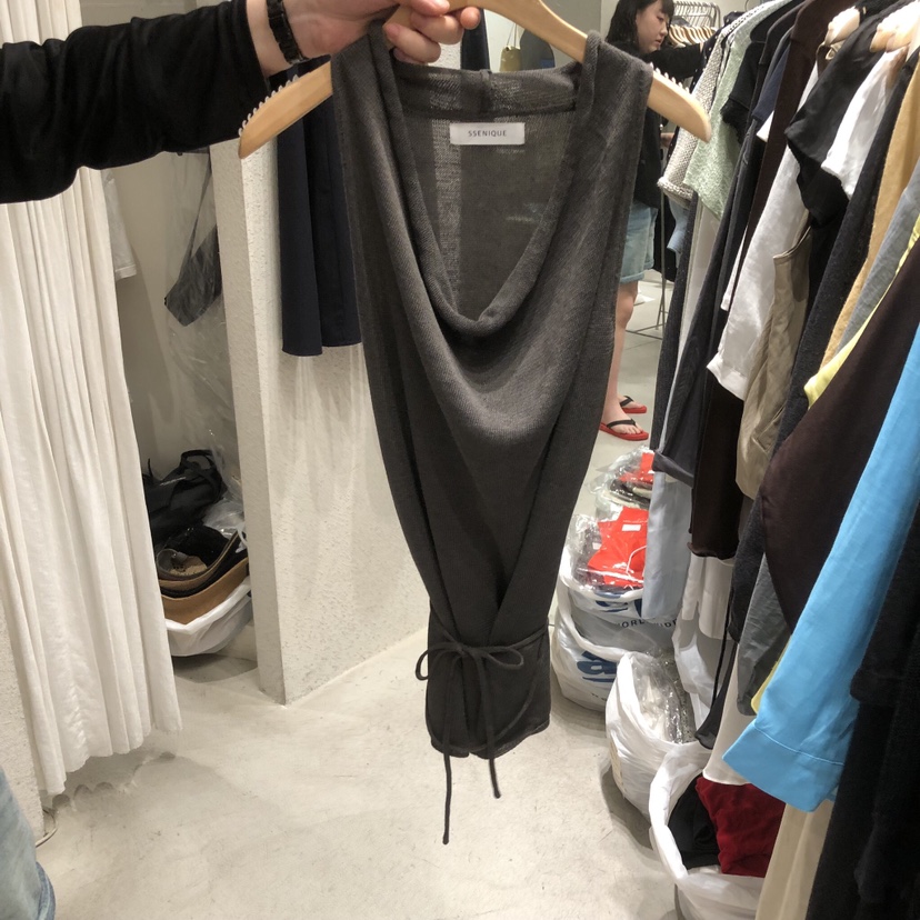 SSEMIENNE韓國東大門代購女裝新品26春夏吊帶背心垂褶針織含腰繩SSENIQUE/SSEMIENNE吊帶/背心圖色3