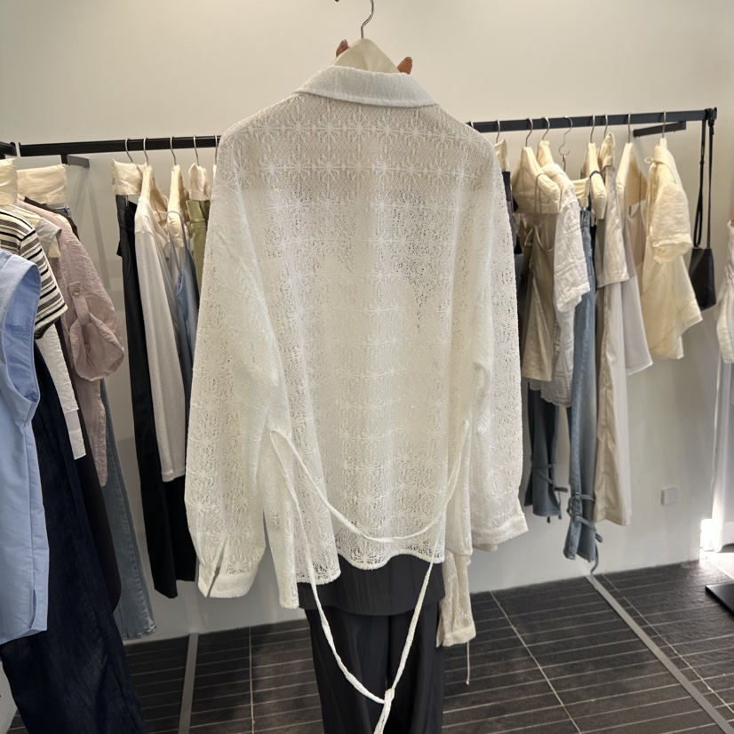 FIND-P韓國代購女裝新品熱賣時尚人氣襯衫蕾絲衫含腰繩蕾絲FIND-P襯衫/蕾絲衫