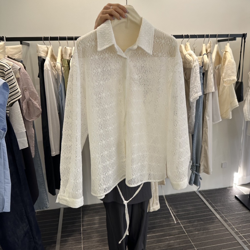 FIND-P韓國代購女裝新品熱賣時尚人氣襯衫蕾絲衫含腰繩蕾絲FIND-P襯衫/蕾絲衫圖色1