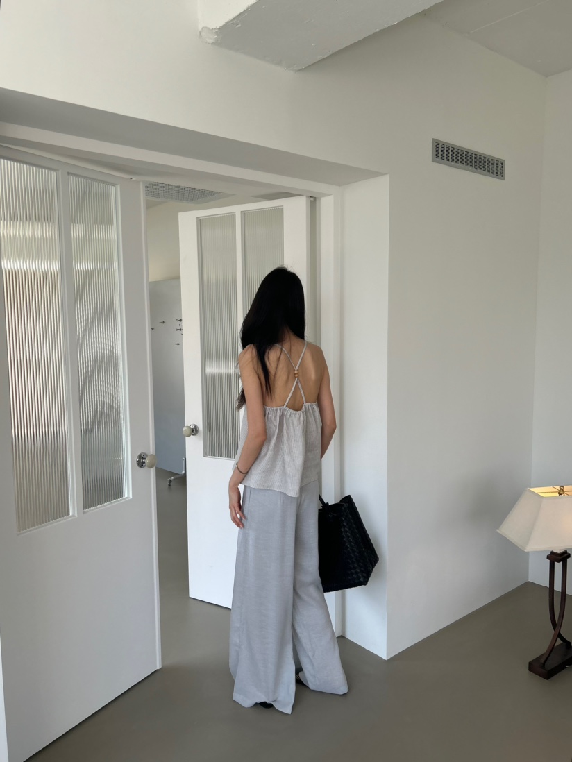 ME MO韓國東大門代購女裝新品推薦職業熱賣人氣吊帶背心ME MO吊帶/背心