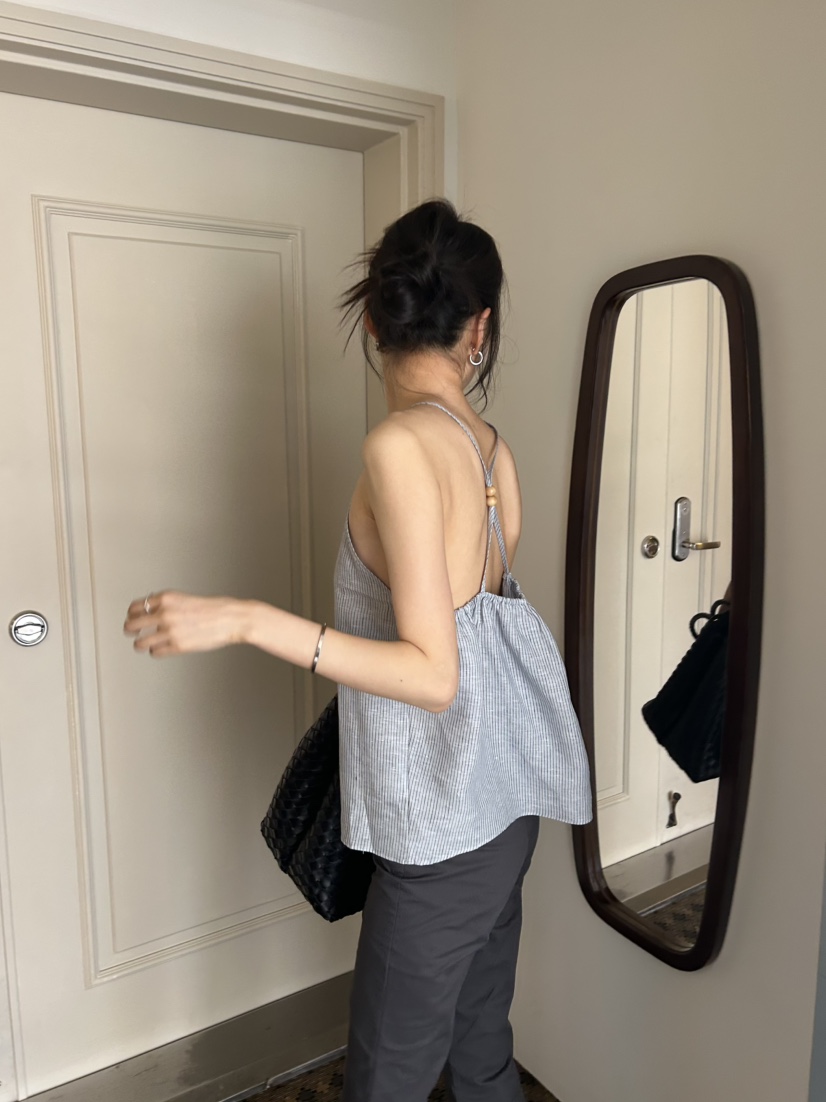 ME MO韓國東大門代購女裝新品推薦職業熱賣人氣吊帶背心ME MO吊帶/背心