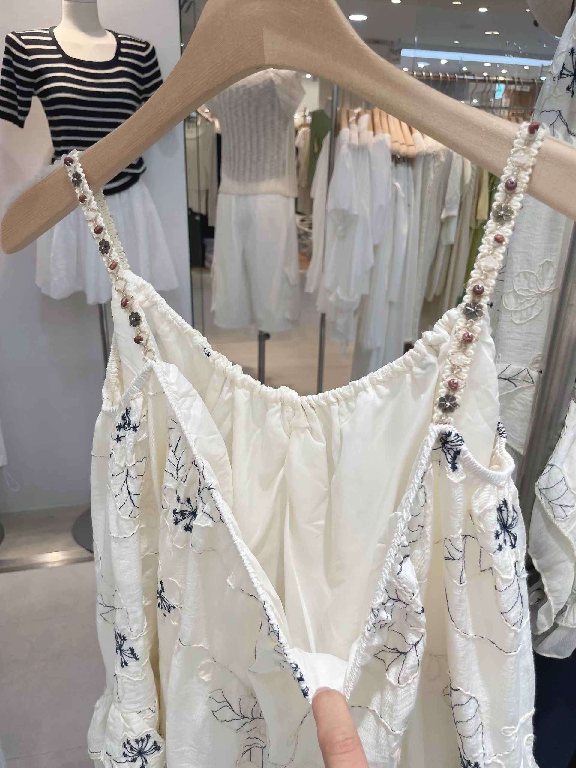 CELLONA韓國東大門代購女裝新品26夏季推薦人氣吊帶背心無袖CELLONA吊帶/背心