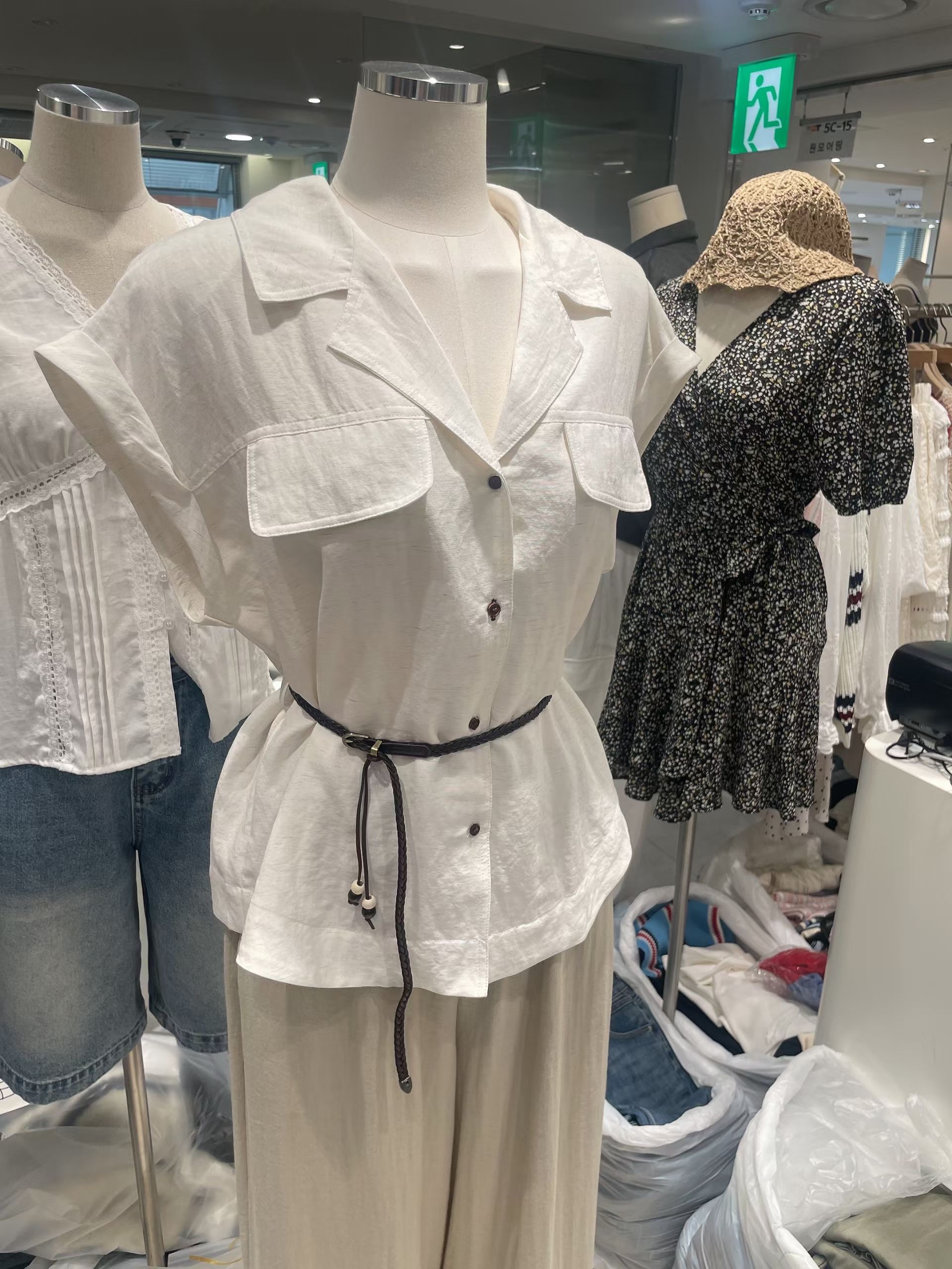 CELLONA韓國直郵實拍女裝新品推薦襯衫蕾絲衫含腰帶口袋SCELLONA襯衫/蕾絲衫圖色1