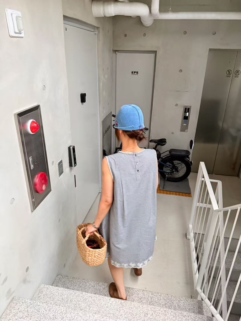 OLI SEOUL東大門實拍韓國女士新品26夏季熱賣職業連衣裙OLI SEOUL連衣裙