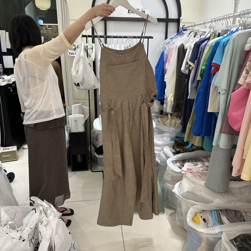 EGG IS韓國東大門直郵女裝新品人氣連體褲不含內搭含腰帶SEGG IS連體褲圖色1
