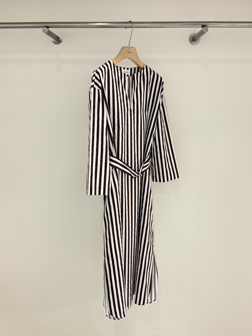 TOOGOOD韓國代購女裝新品26春夏26夏季人氣連衣裙含腰帶開衩TOOGOOD連衣裙圖色2棕色