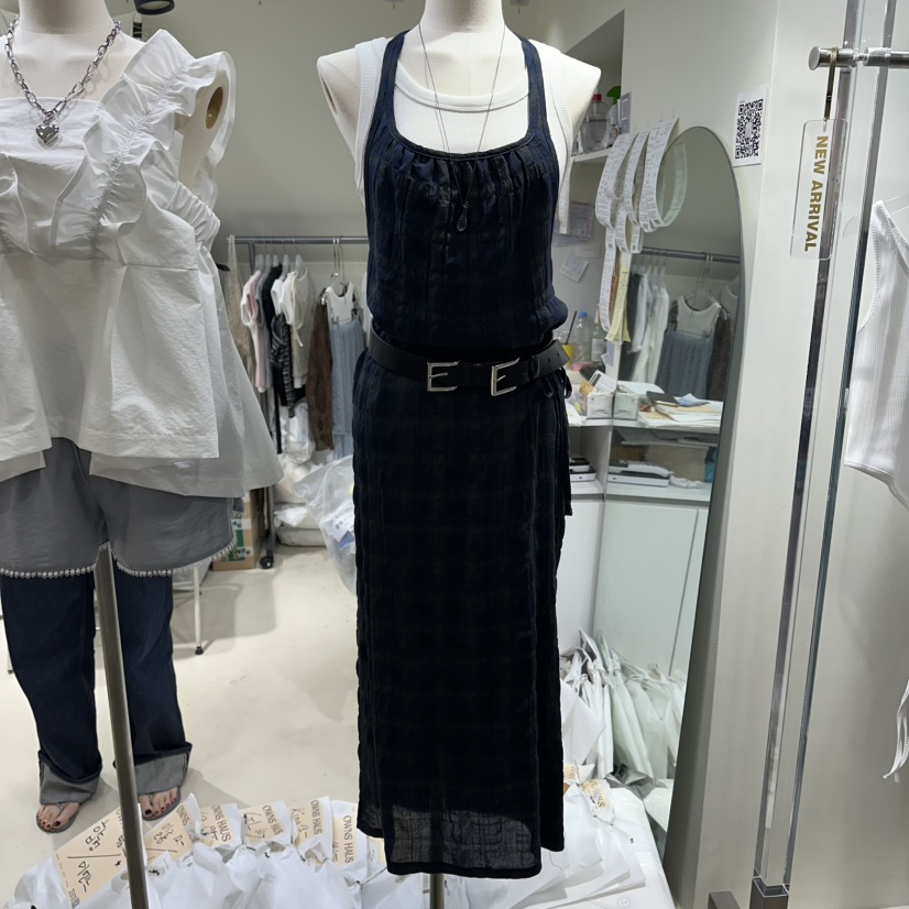 OWNS韓國代購女裝新品熱賣26春夏人氣推薦連衣裙不含腰帶OWNS HAUS連衣裙圖色1藏藍色