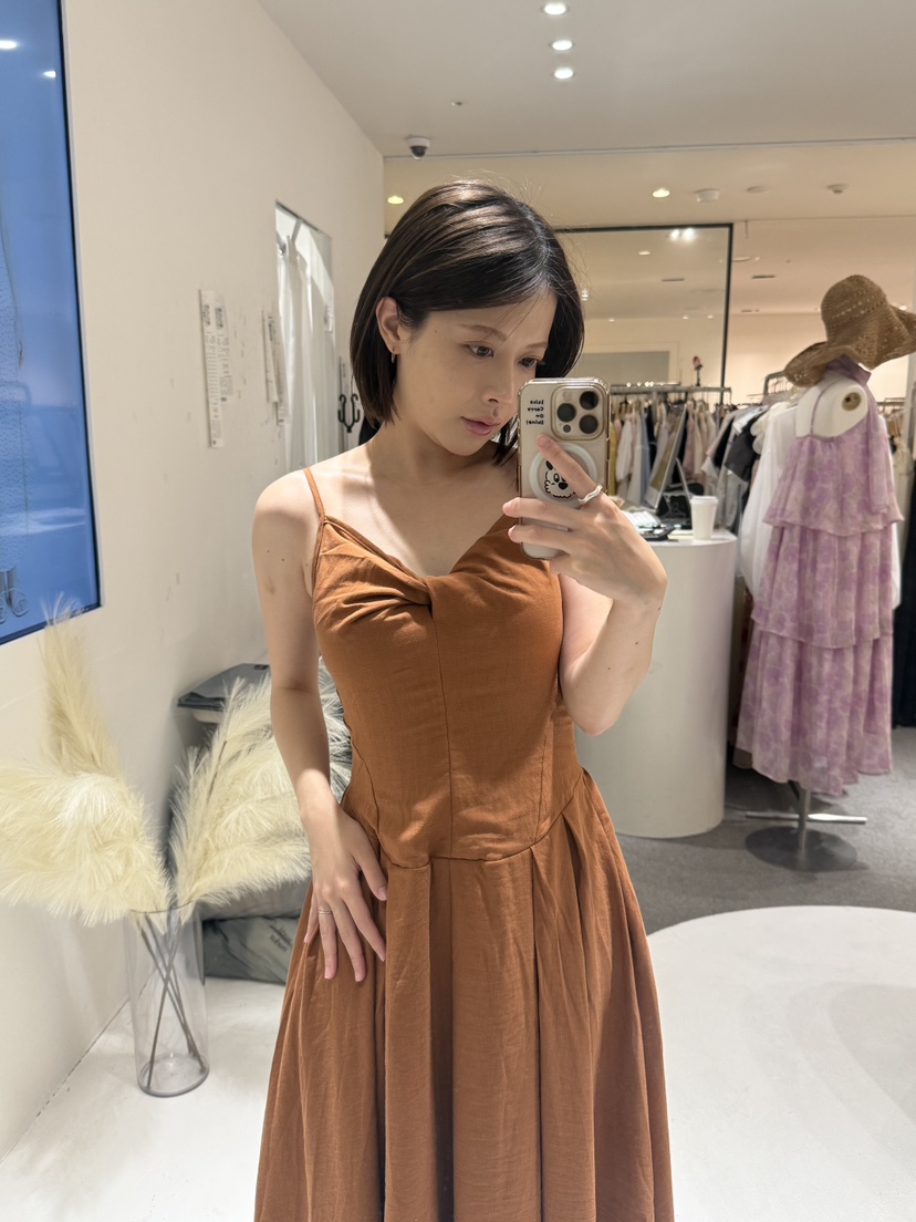 FABRIC韓國東大門直郵女裝新款時尚職業推薦人氣連衣裙無袖FABRIC連衣裙