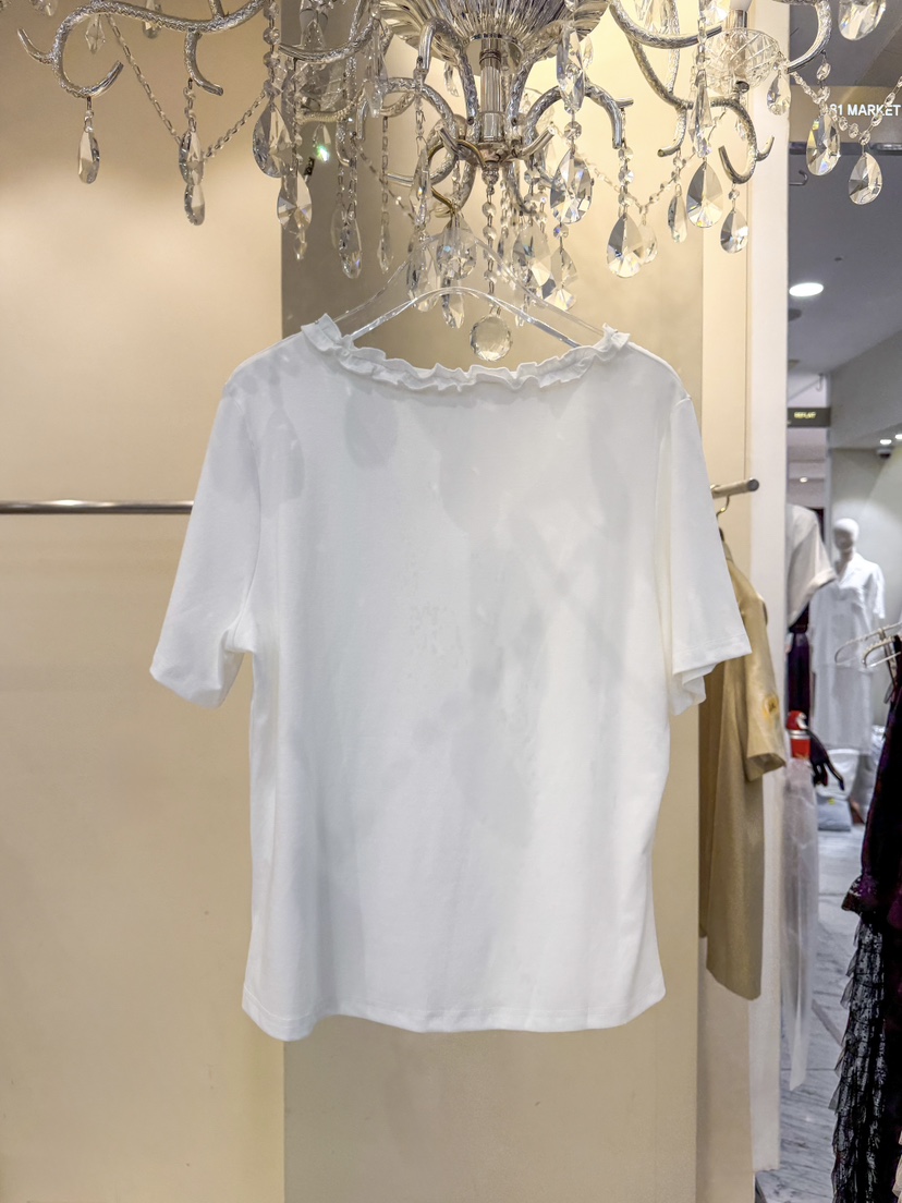 81 MARKET-L東大門實拍韓國女裝新品26夏季人氣推薦T恤81 MARKET-LT恤