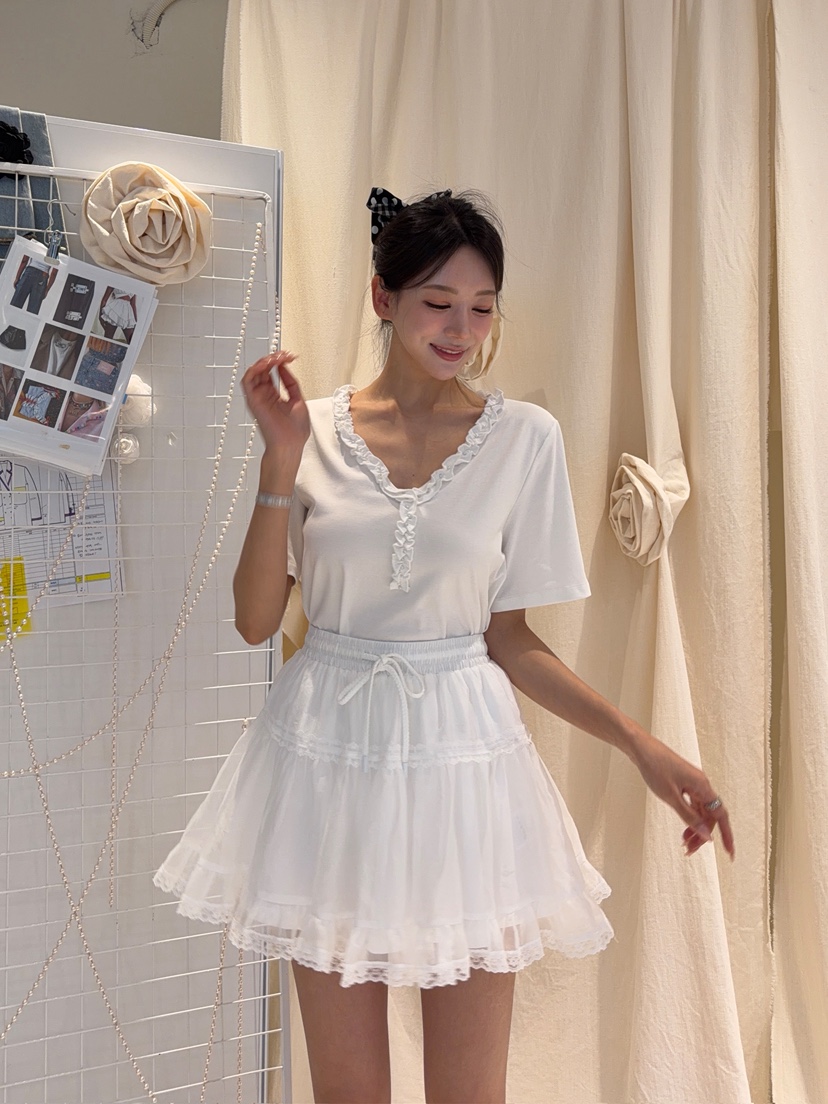 81 MARKET-L東大門實拍韓國女裝新品26夏季人氣推薦T恤81 MARKET-LT恤