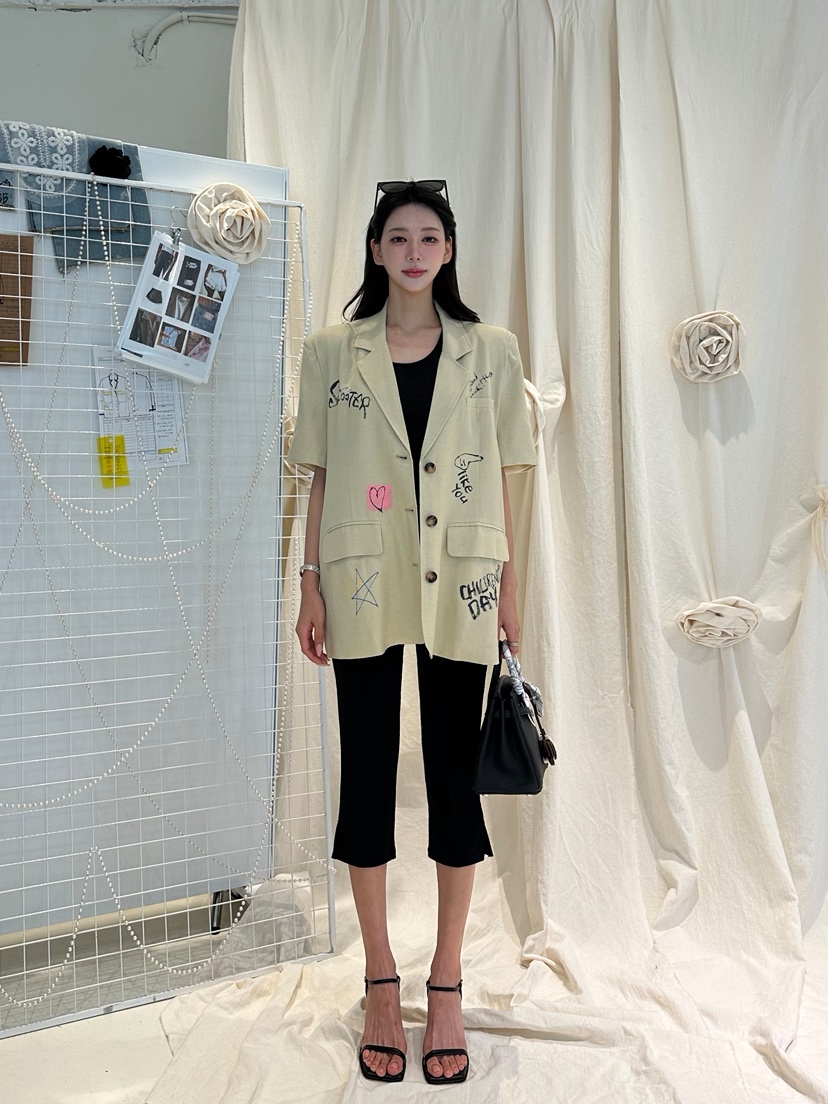 81 MARKET-L韓國東大門直郵女裝新品職業熱賣人氣西裝西服81 MARKET-L西裝/西服