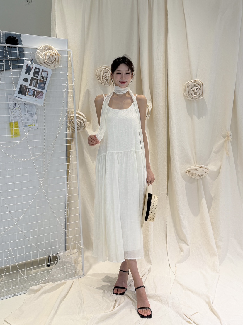 81 MARKET-L東大門實拍韓國女士新品人氣職業連衣裙含圍巾81 MARKET-L連衣裙