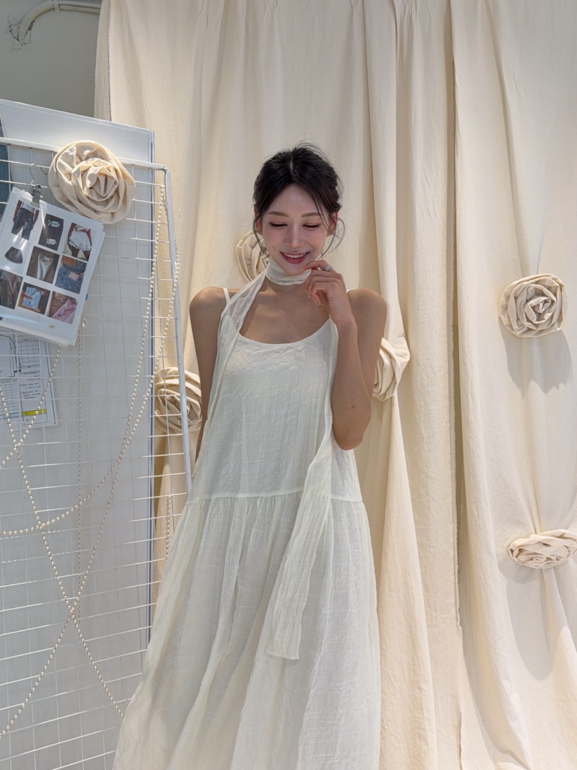 81 MARKET-L東大門實拍韓國女士新品人氣職業連衣裙含圍巾81 MARKET-L連衣裙