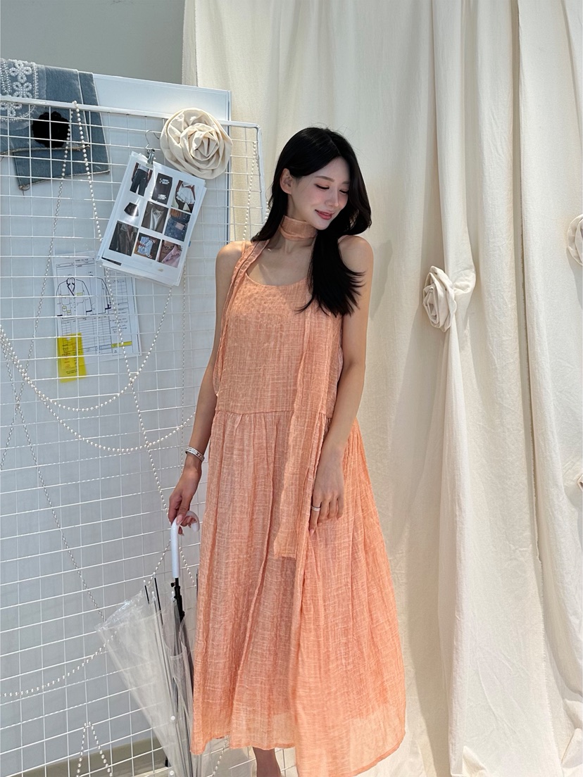 81 MARKET-L東大門實拍韓國女士新品人氣職業連衣裙含圍巾81 MARKET-L連衣裙