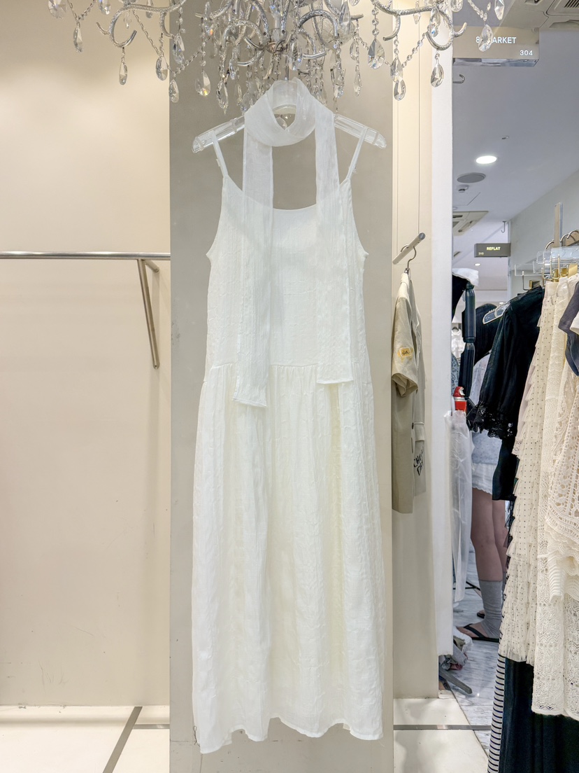 81 MARKET-L東大門實拍韓國女士新品人氣職業連衣裙含圍巾81 MARKET-L連衣裙圖色1