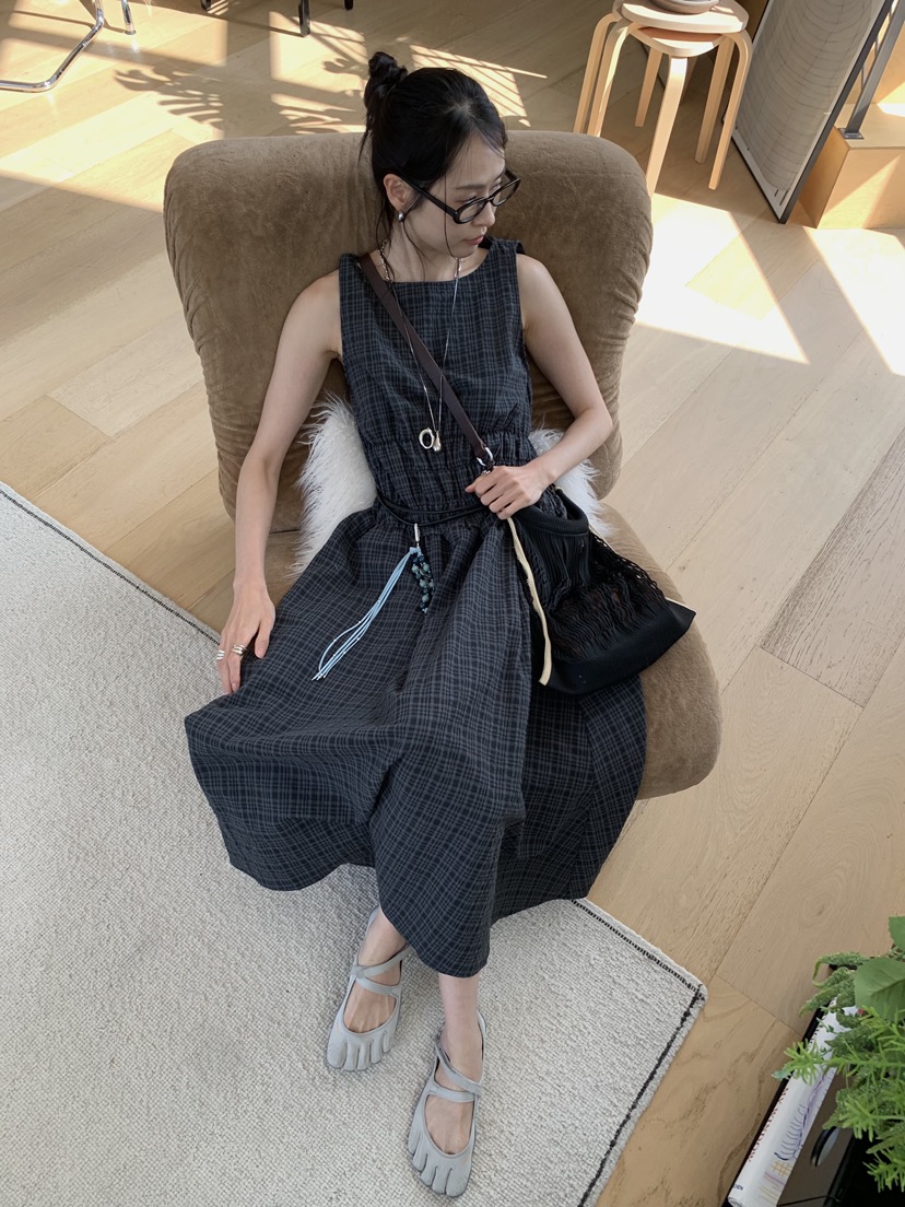 LOFN韓國直郵女裝新品推薦職業休閑熱賣時尚人氣連衣裙OPSLOFN連衣裙