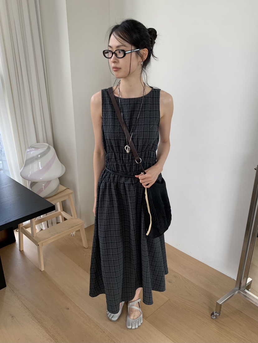 LOFN韓國直郵女裝新品推薦職業休閑熱賣時尚人氣連衣裙OPSLOFN連衣裙