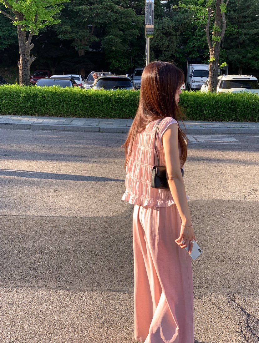 LA CREME韓國直郵女士新品職業26夏季時尚人氣吊帶背心BLLA CREME吊帶/背心