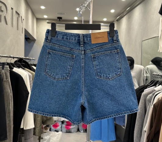 CELEBRITY-A韓國直郵女裝新品熱賣人氣職業推薦短褲打折CELEBRITY-A短褲