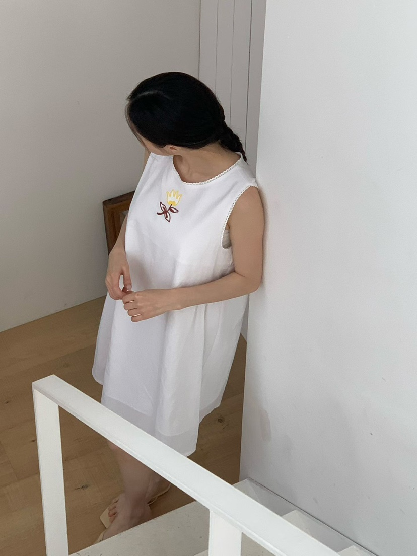 BINUS韓國直郵女裝新款熱賣人氣時尚休閑26春夏連衣裙刺繡BINUS連衣裙