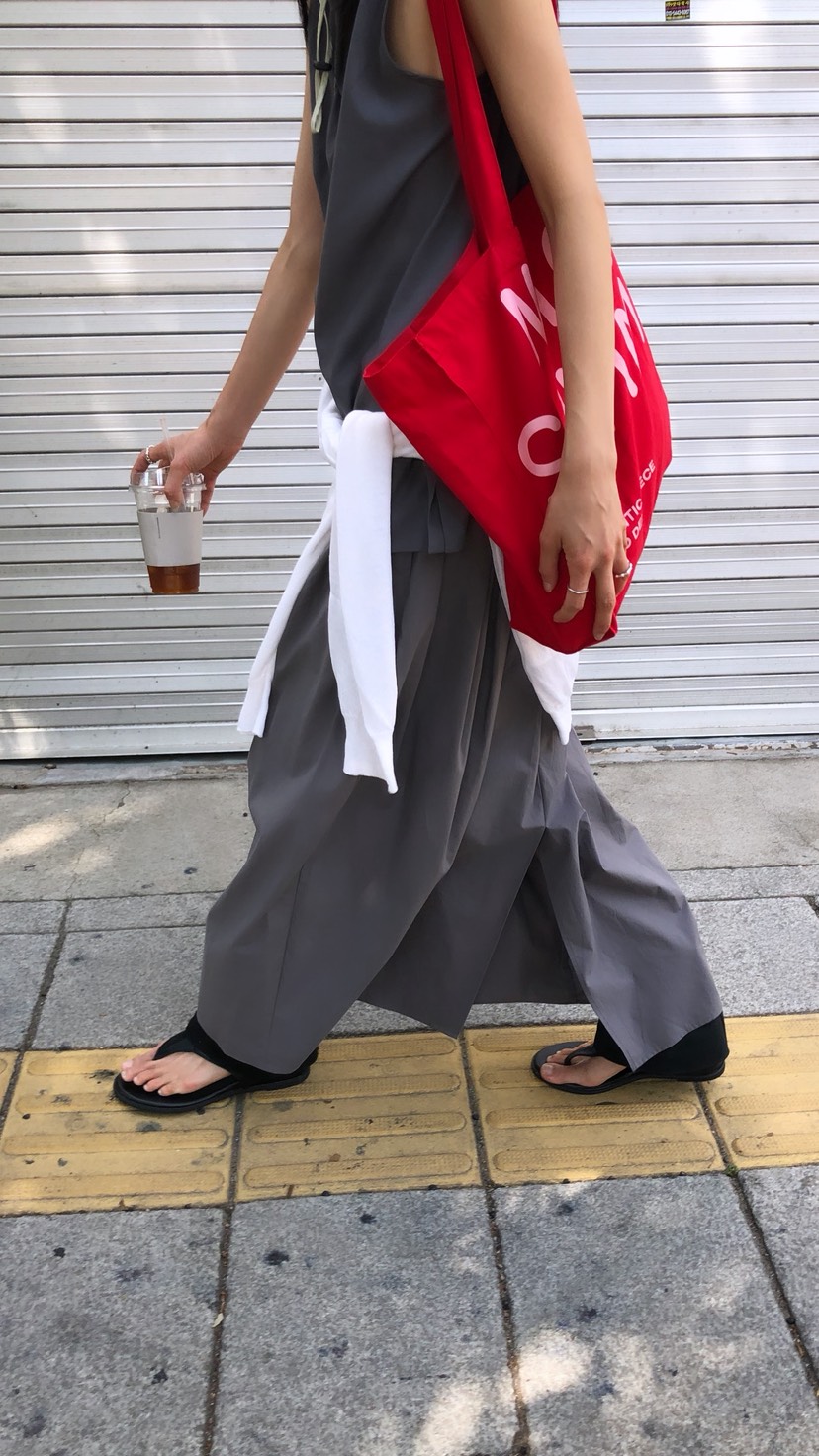 OVER RICH韓國東大門直郵女士新品休閑職業推薦吊帶背心OVER RICH吊帶/背心
