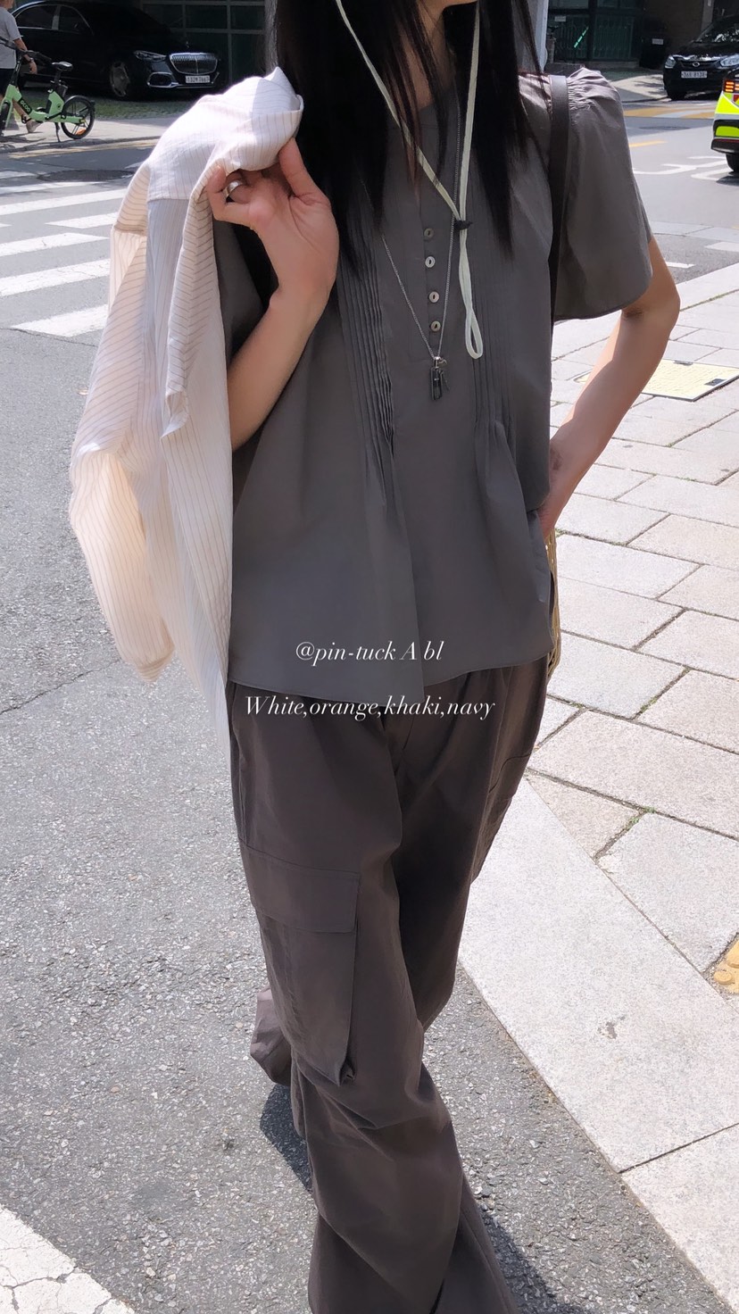 OVER RICH韓國直郵女士新品推薦時尚26夏季襯衫蕾絲衫BL褶裥OVER RICH襯衫/蕾絲衫
