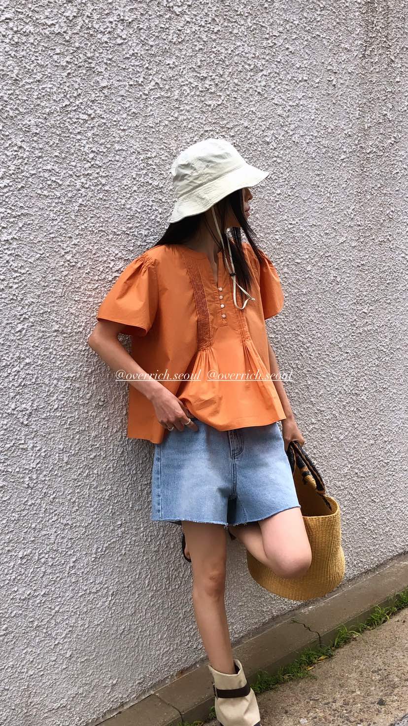 OVER RICH韓國直郵女士新品推薦時尚26夏季襯衫蕾絲衫BL褶裥OVER RICH襯衫/蕾絲衫