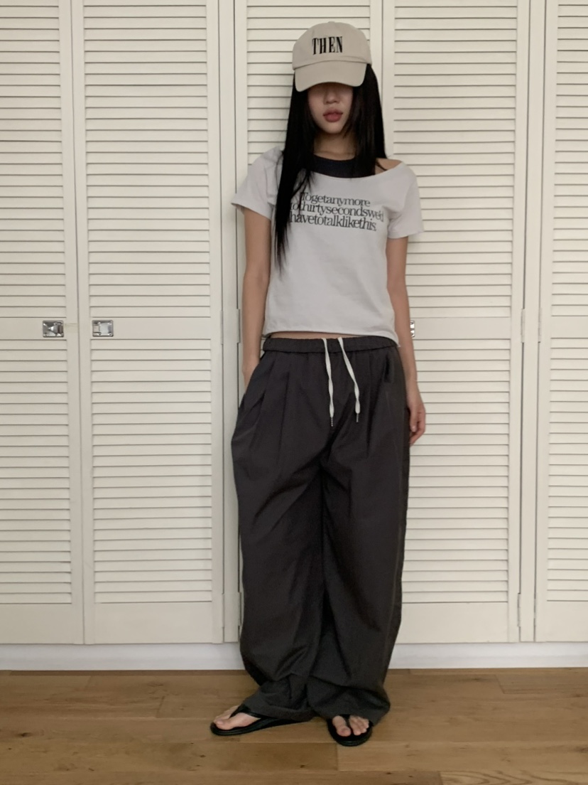 KARE/WEREPIECE韓國東大門直郵女裝新品推薦熱賣時尚T恤KARE/WEREPIECET恤