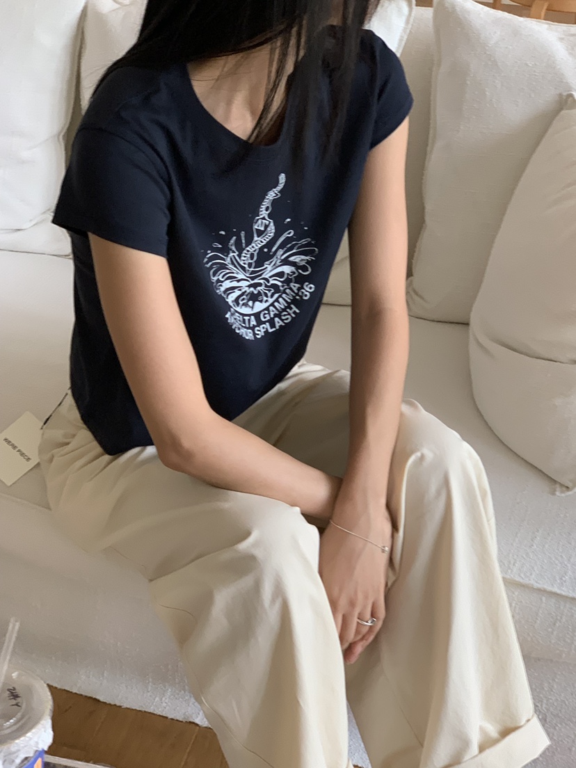 KARE/WEREPIECE韓國直郵女裝新款時尚職業休閑人氣推薦T恤KARE/WEREPIECET恤