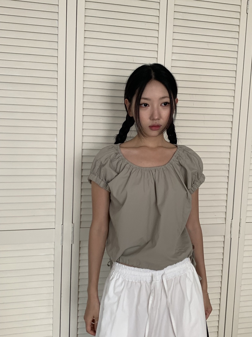 KARE/WEREPIECE韓國直郵女裝新款休閑熱賣人氣襯衫蕾絲衫BLKARE/WEREPIECE襯衫/蕾絲衫
