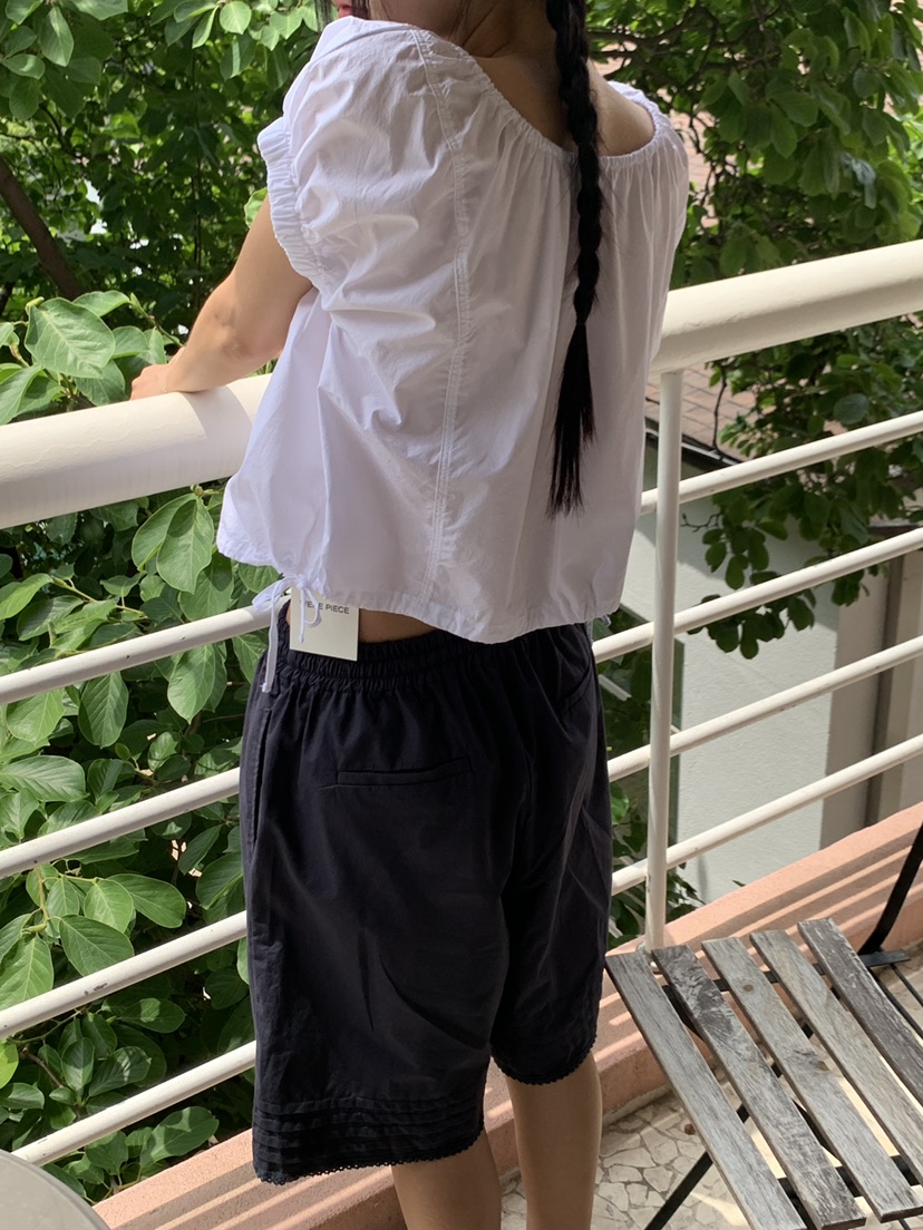 KARE/WEREPIECE韓國直郵女裝新款休閑熱賣人氣襯衫蕾絲衫BLKARE/WEREPIECE襯衫/蕾絲衫