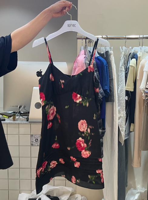 NOFYBE韓國東大門直郵女裝新品26夏季休閑時尚連衣裙褶裥NOFYBE連衣裙圖色1